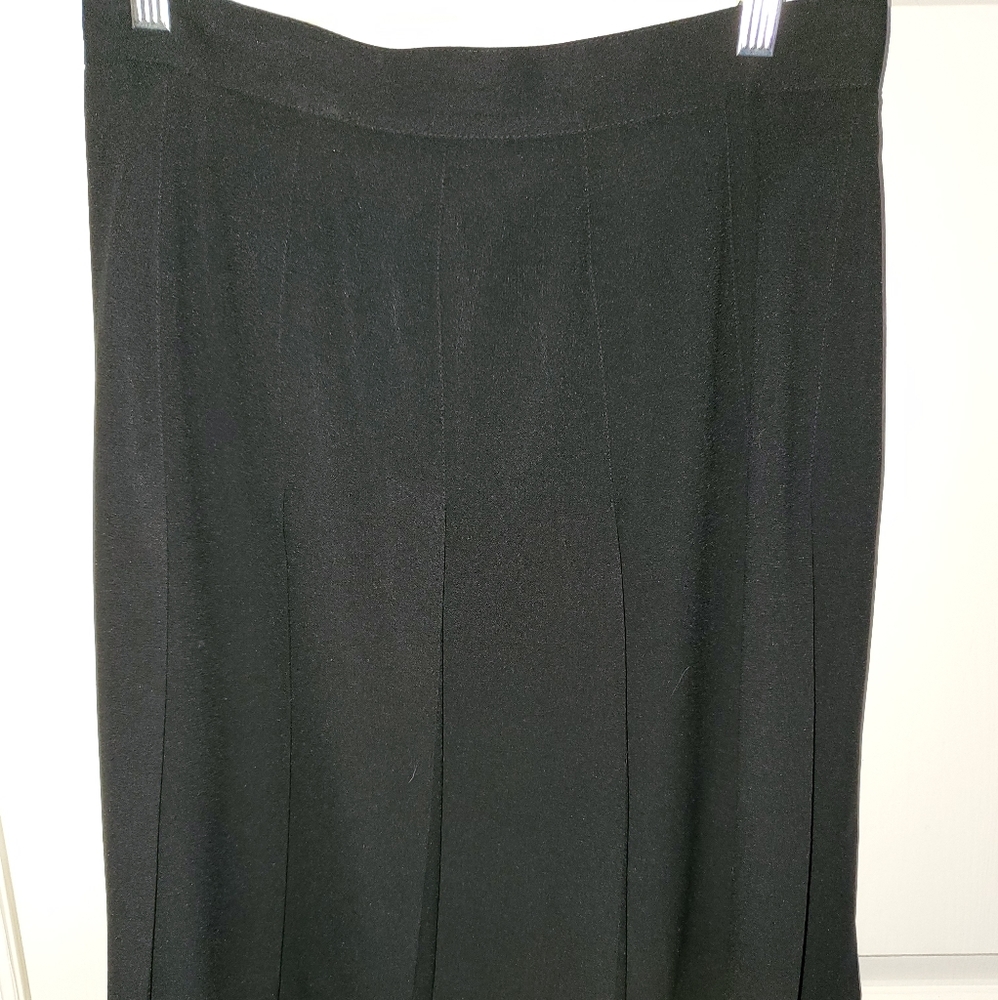 Jones New York Black Skirt Size 12